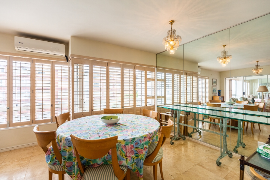 To Let 3 Bedroom Property for Rent in Sea Point Western Cape